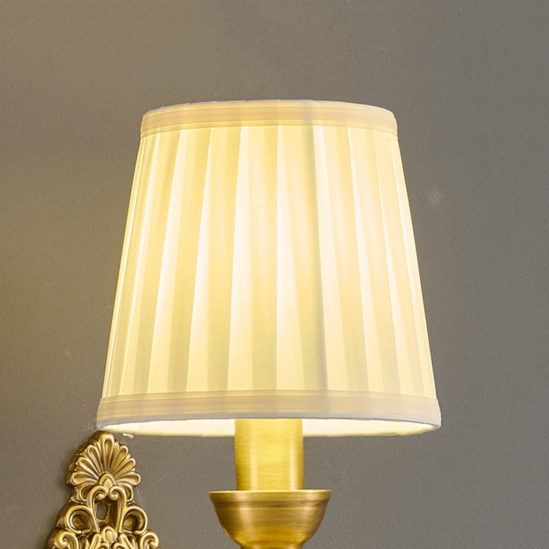 Traditionelle europäische Trommel Kupfer Stoff 1/2-Licht Wandleuchte für Wohnzimmer 
