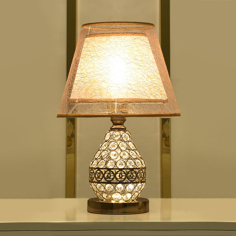 Zeitgenössische Luxus-Trommel-Eisen-Kristall-Stoff 1-Licht Tischlampe für Wohnzimmer 