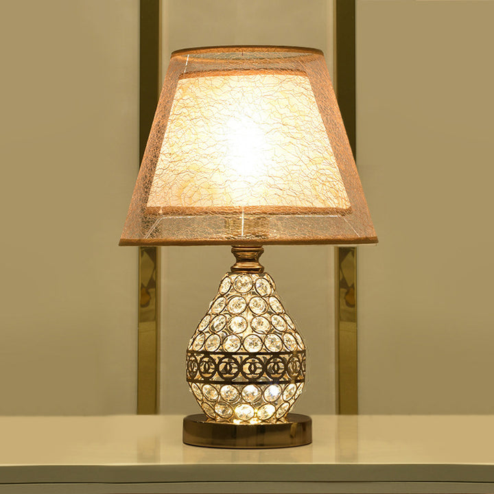 Zeitgenössische Luxus-Trommel-Eisen-Kristall-Stoff 1-Licht Tischlampe für Wohnzimmer 