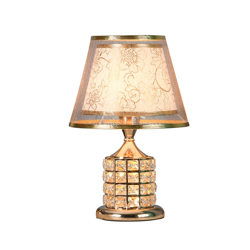 Zeitgenössische Luxus-Trommel-Eisen-Kristall-Stoff 1-Licht Tischlampe für Wohnzimmer 