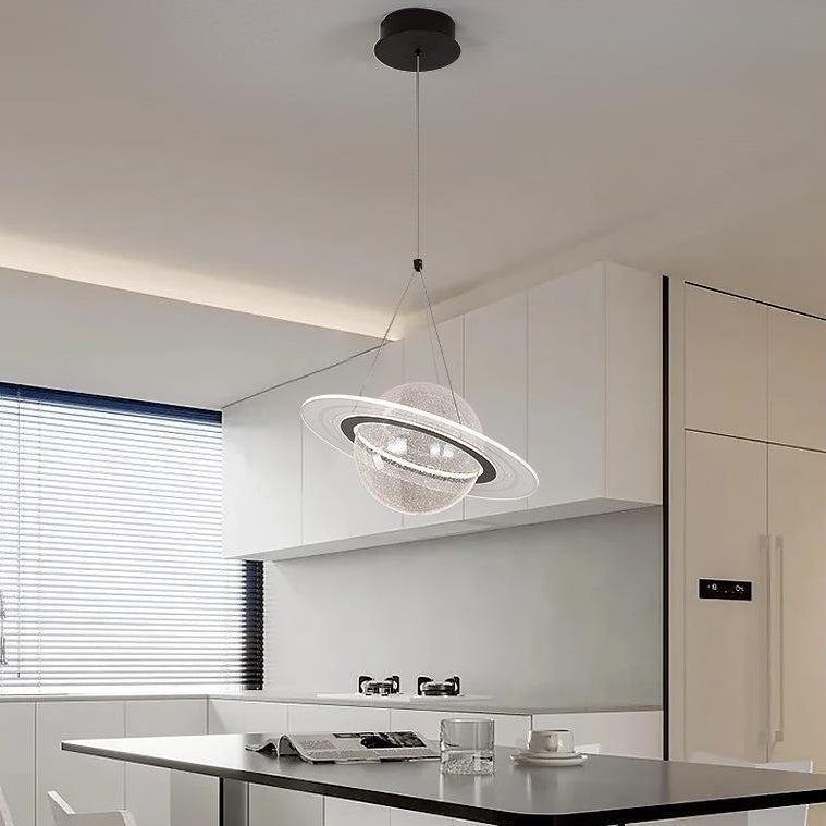 Zeitgenössische kreative Mond Eisen Acryl LED Pendelleuchte für Wohnzimmer 
