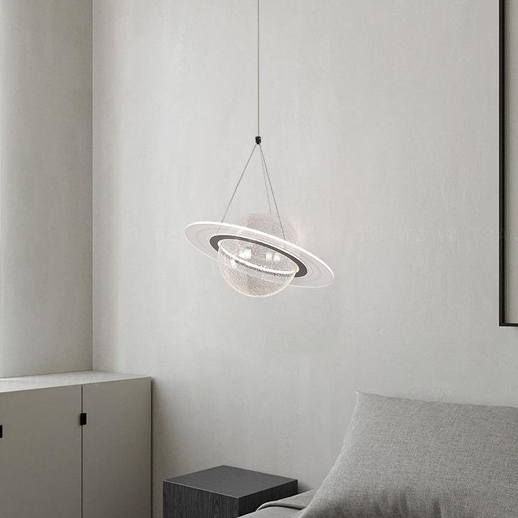 Zeitgenössische kreative Mond Eisen Acryl LED Pendelleuchte für Wohnzimmer 