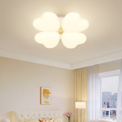 Zeitgenössische kreative Herz Eisen Kunststoff LED Deckenleuchte für das Schlafzimmer 