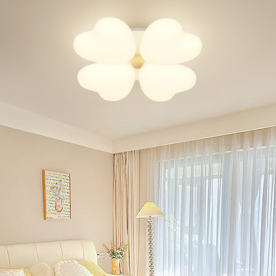 Zeitgenössische kreative Herz Eisen Kunststoff LED Deckenleuchte für das Schlafzimmer 