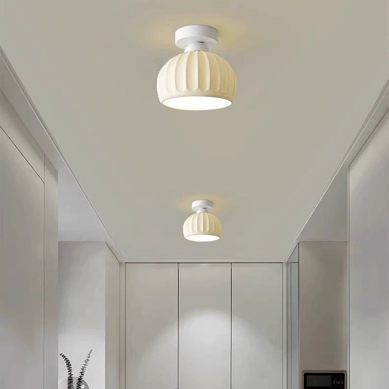 Moderne kreative runde Eisen-Keramik 1-Licht Semi-Flush-Montage Deckenleuchte für das Wohnzimmer 