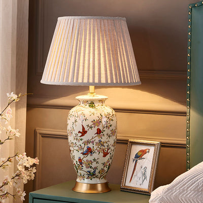 Traditionelle chinesische Trommel Keramik Stoff 1-Licht Tischlampe für das Schlafzimmer 
