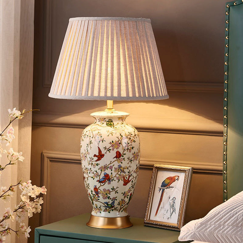 Traditionelle chinesische Trommel Keramik Stoff 1-Licht Tischlampe für das Schlafzimmer 
