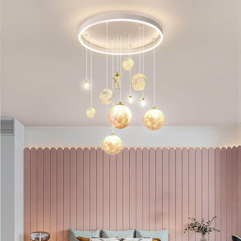 Plafonnier contemporain créatif pour petite fille astronaute en silicone, fer et résine avec 6 lumières pour le salon 