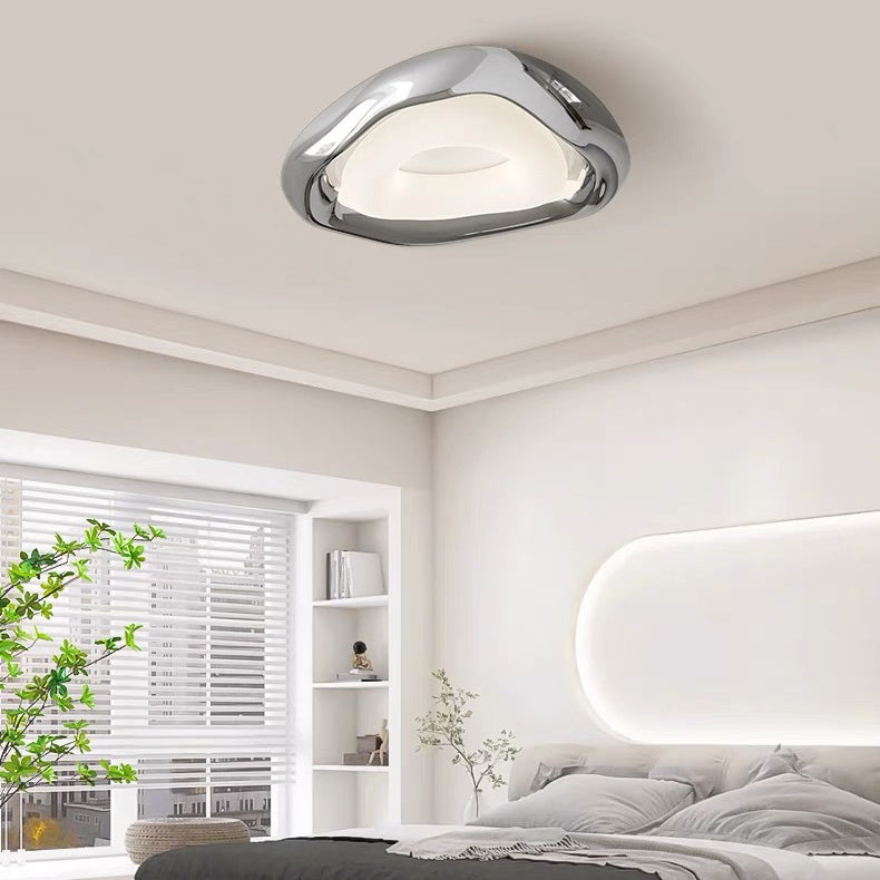 Plafonnier LED en résine PE de forme triangulaire irrégulière créative contemporaine pour salon 