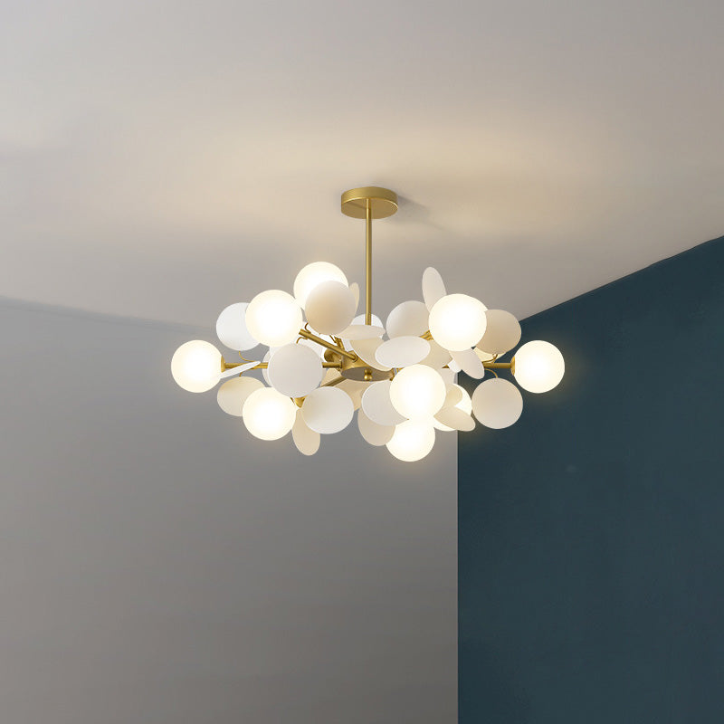Zeitgenössischer nordischer Kronleuchter aus Metall, Acryl, bunt, Blumenzweig, runde Glaskugel, 5/6/8/10/12/15 Lichter für Wohnzimmer 