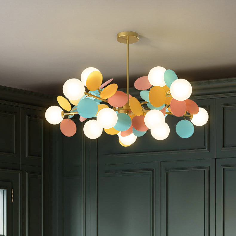 Zeitgenössischer nordischer Kronleuchter aus Metall, Acryl, bunt, Blumenzweig, runde Glaskugel, 5/6/8/10/12/15 Lichter für Wohnzimmer 
