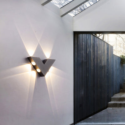 Moderne Einfachheit V-Form Aluminium Glas LED Wandleuchte Lampe für den Außenbereich 