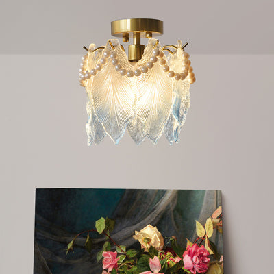 Lustre contemporain en fer avec feuille nervurée de luxe et perle en verre à 1 lumière semi-encastrée pour salon 