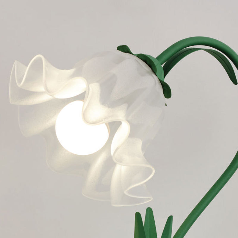 Contemporary Creative Flower Iron Acrylic 1-Light Table Lamp For Bedroom