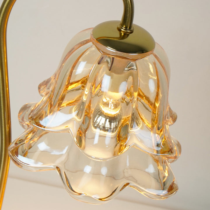 Lampe de table en marbre scandinave contemporaine avec fleurs en bois et fer à 1 lumière pour la fonte de cire d&
