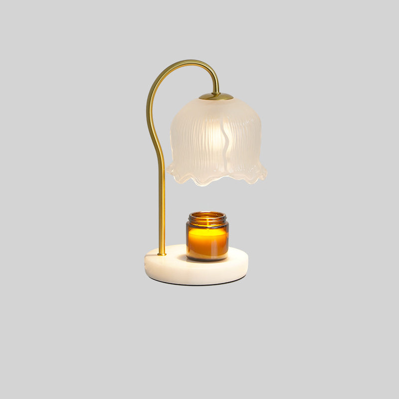 Lampe de table en marbre scandinave contemporaine avec fleurs en bois et fer à 1 lumière pour la fonte de cire d&