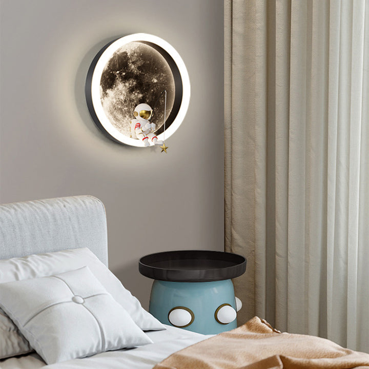 Lampe murale LED pour enfants avec abat-jour en acrylique, matériel astronaute, espace rond créatif contemporain pour chambre à coucher 