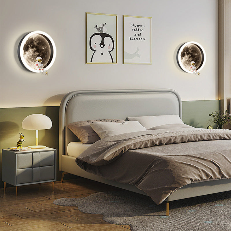 Lampe murale LED pour enfants avec abat-jour en acrylique, matériel astronaute, espace rond créatif contemporain pour chambre à coucher 