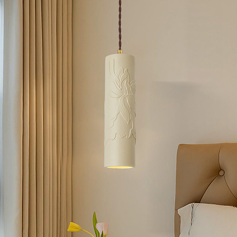 Suspension lumineuse moderne minimaliste en cylindre sculpté en métal et résine à 1 lumière pour chambre 