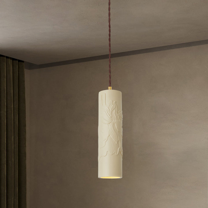 Suspension lumineuse moderne minimaliste en cylindre sculpté en métal et résine à 1 lumière pour chambre 