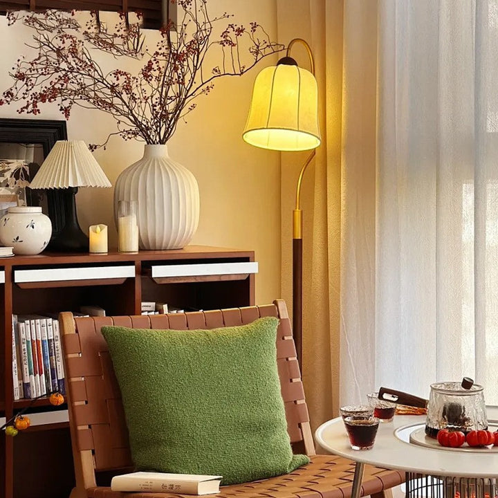 Traditional Vintage Curved Round Base Fabric Wood 1-Light Standing Floor Lamp For Living Room