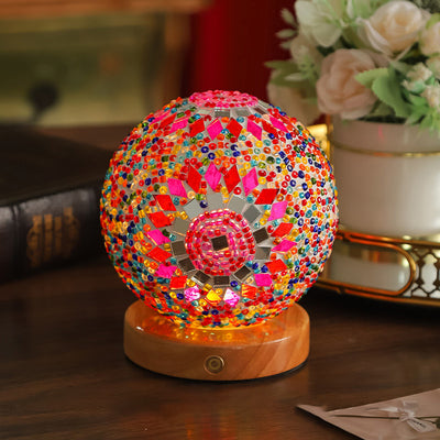 Zeitgenössische kreative böhmische Holzbasis bunte Glaskugel dekorative USB-LED-Tischlampe für Schlafzimmer 