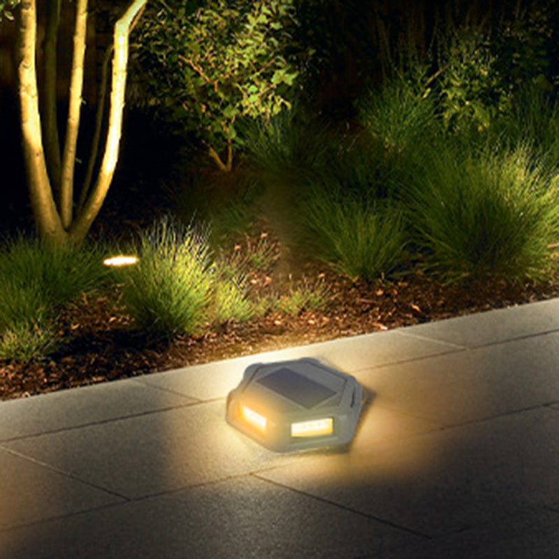 ضوء حديقة شمسي LED مقاوم للماء من الألومنيوم المعاصر مربع للكمبيوتر الشخصي للاستخدام الخارجي في الفناء 