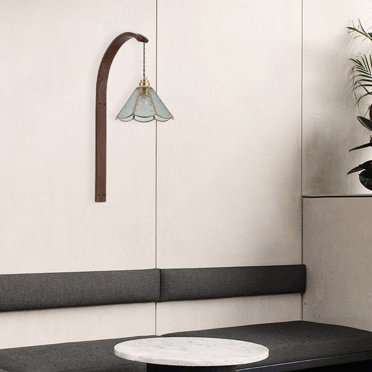 Aplique de pared de 1 luz con pantalla de vidrio martillado de flor retro contemporánea y madera para dormitorio 