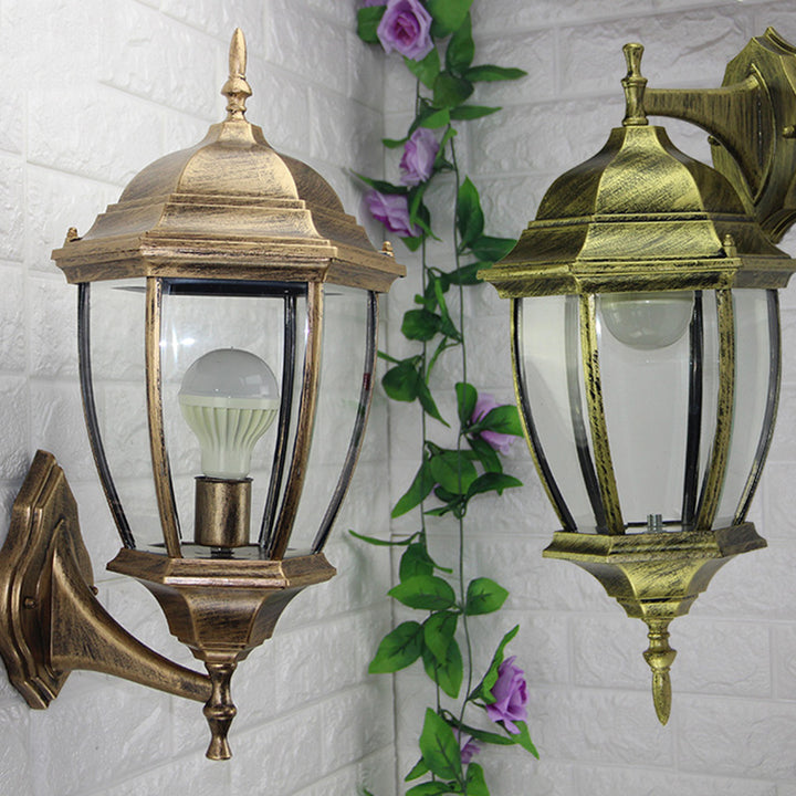 Applique murale 1-lumière en aluminium avec verre clair dépoli et cage hexagonale étanche rétro contemporaine pour patio extérieur 
