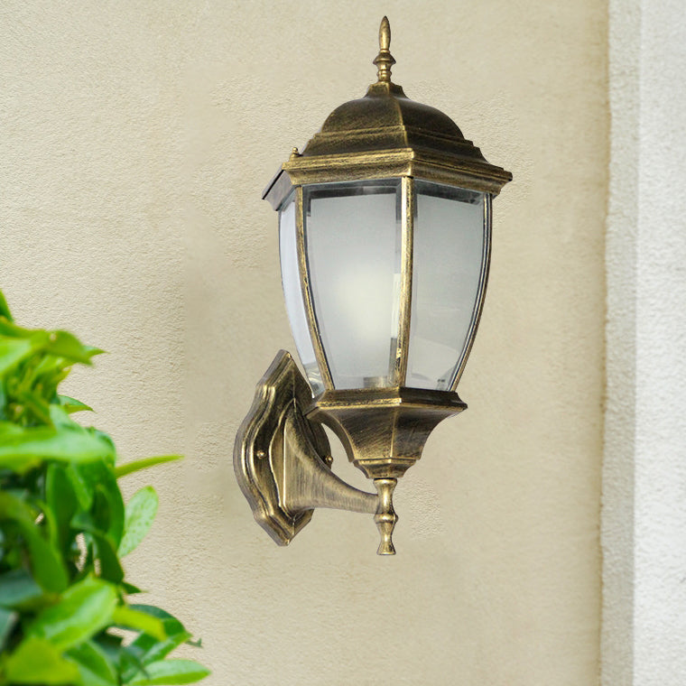 Applique murale 1-lumière en aluminium avec verre clair dépoli et cage hexagonale étanche rétro contemporaine pour patio extérieur 