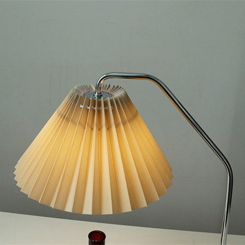 Traditionelle Vintage Regenschirm Runde Plissee Stoff Holz USB 1-Licht Tischlampe für Wohnzimmer 