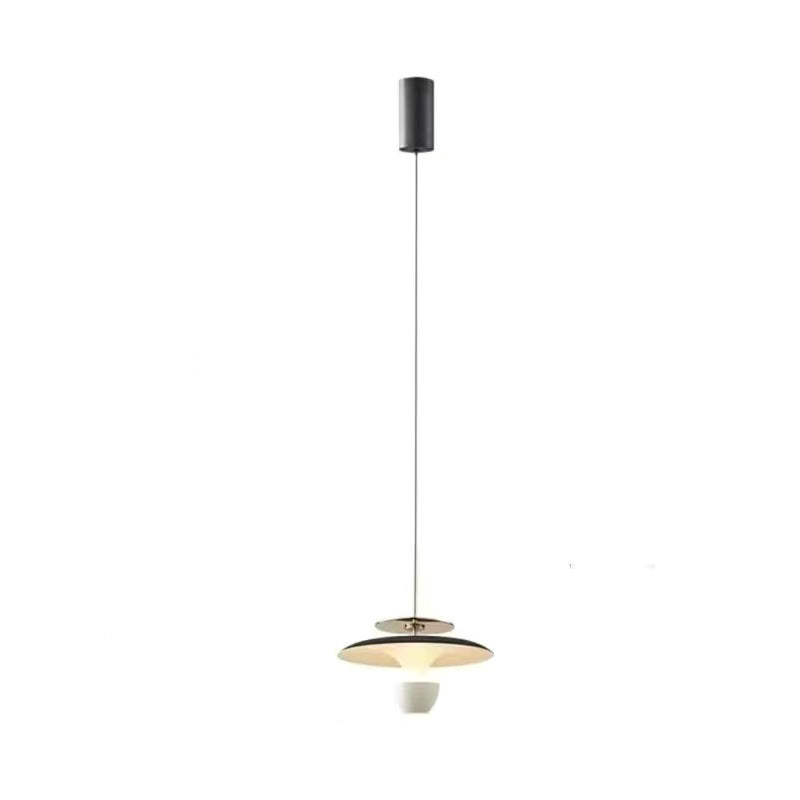 Lustre LED en acrylique et aluminium rectiligne en forme de soucoupe volante moderne et luxueuse pour chambre 