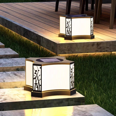 ضوء LED خارجي مقاوم للماء بالطاقة الشمسية من الفولاذ المقاوم للصدأ وPE بتصميم حديث وبسيط للمربع للحديقة 