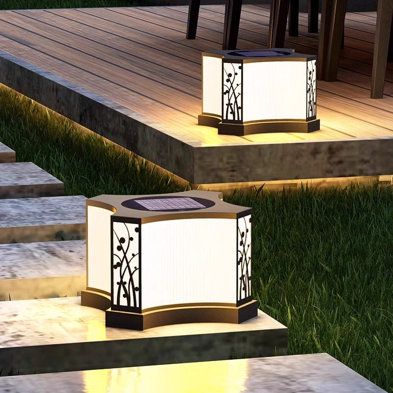 ضوء LED خارجي مقاوم للماء بالطاقة الشمسية من الفولاذ المقاوم للصدأ وPE بتصميم حديث وبسيط للمربع للحديقة 