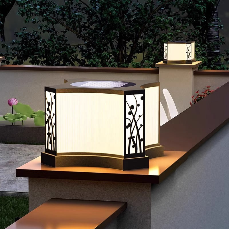 ضوء LED خارجي مقاوم للماء بالطاقة الشمسية من الفولاذ المقاوم للصدأ وPE بتصميم حديث وبسيط للمربع للحديقة 