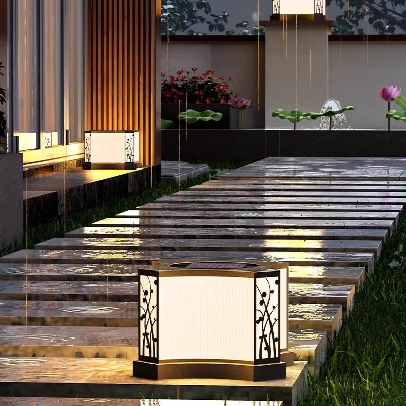 ضوء LED خارجي مقاوم للماء بالطاقة الشمسية من الفولاذ المقاوم للصدأ وPE بتصميم حديث وبسيط للمربع للحديقة 