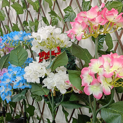 現代的なクリエイティブクロス人工花LEDソーラー防水芝生挿入ライト屋外パティオ用 