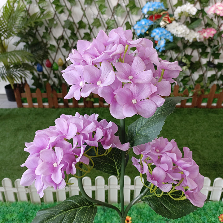 現代的なクリエイティブクロス人工花LEDソーラー防水芝生挿入ライト屋外パティオ用 