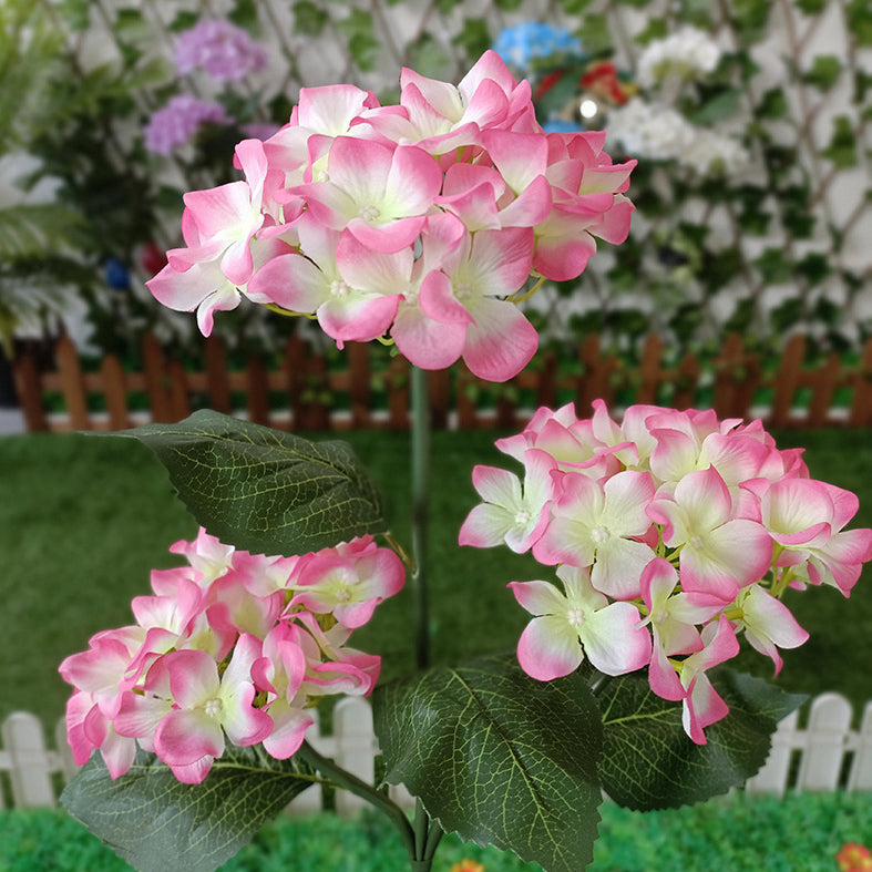 現代的なクリエイティブクロス人工花LEDソーラー防水芝生挿入ライト屋外パティオ用 