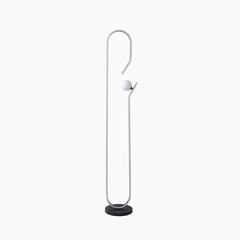 Zeitgenössische kreative dekorative geschwungene Linie Eisen Acryl Aluminium Silikon LED Stehlampe für Wohnzimmer 