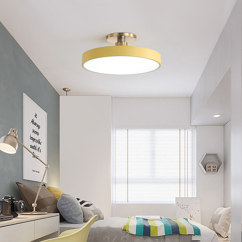 Luz de techo LED semi-empotrada de hardware acrílico en forma redonda minimalista moderna para dormitorio 