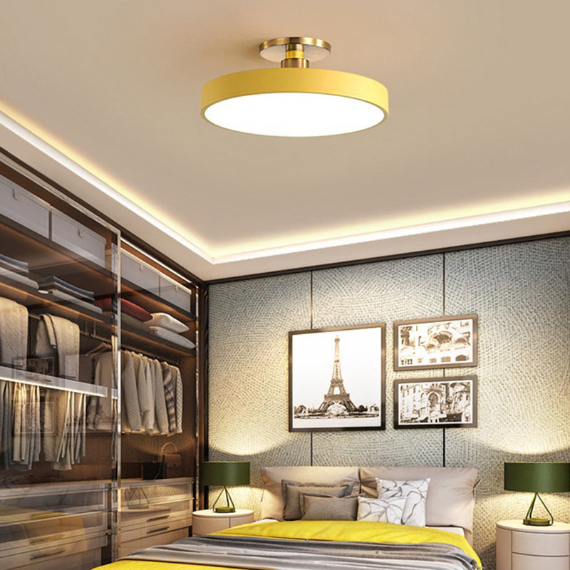 Luz de techo LED semi-empotrada de hardware acrílico en forma redonda minimalista moderna para dormitorio 