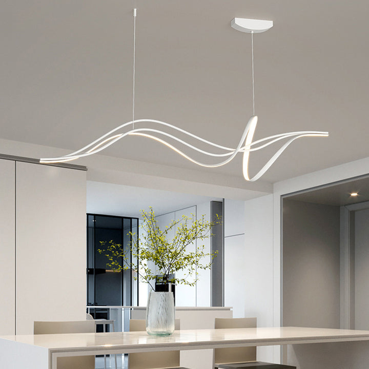 ثريات LED حديثة بسيطة من الحديد والسيليكون على شكل شريط خطي مع تصميم صفصاف لغرفة الطعام 