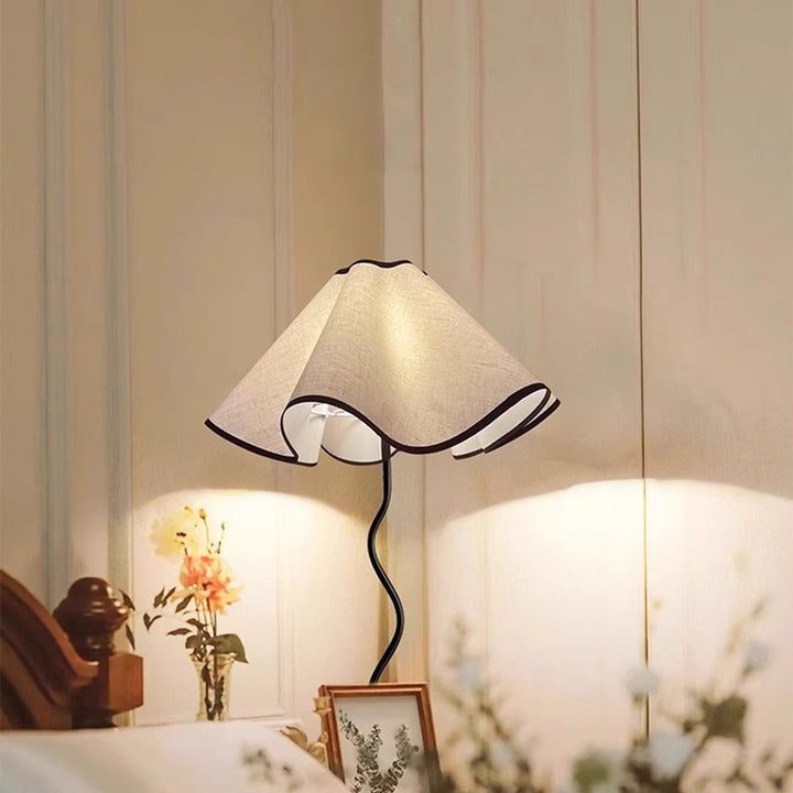 Lampe de table 1 lumière en forme de fleur de pétale en tissu de fer Nordic Wave contemporain pour salon 