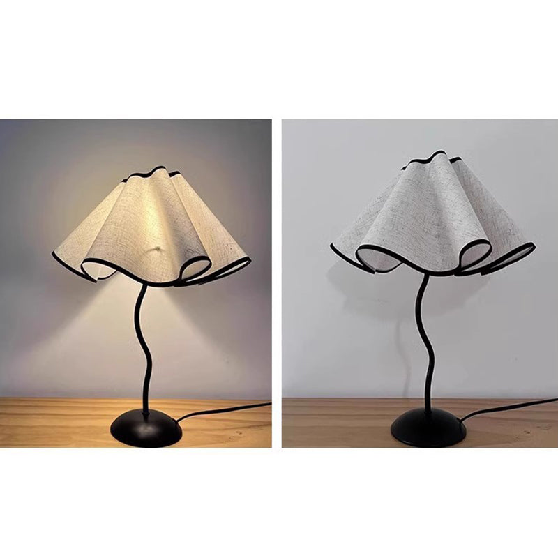Lampe de table 1 lumière en forme de fleur de pétale en tissu de fer Nordic Wave contemporain pour salon 