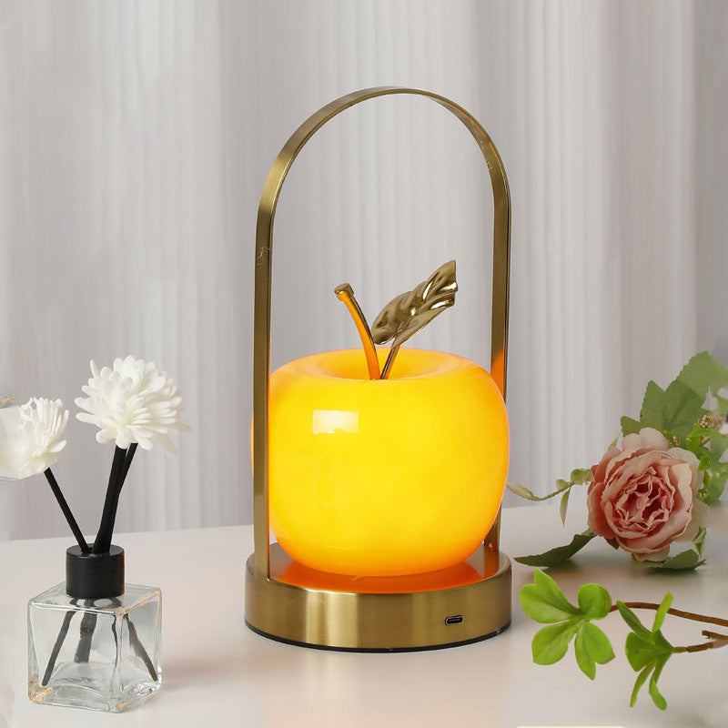 Lámpara de mesa LED de manzana de vidrio de hierro portátil USB creativa contemporánea luz nocturna para dormitorio 