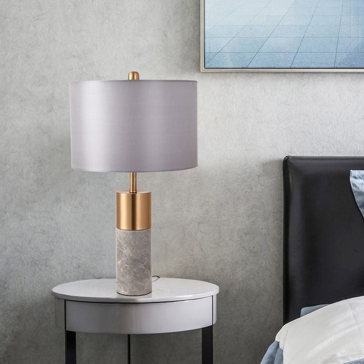 Lampe de table 1 lumière avec abat-jour en tissu cylindrique et base en marbre nordique contemporain pour chambre 