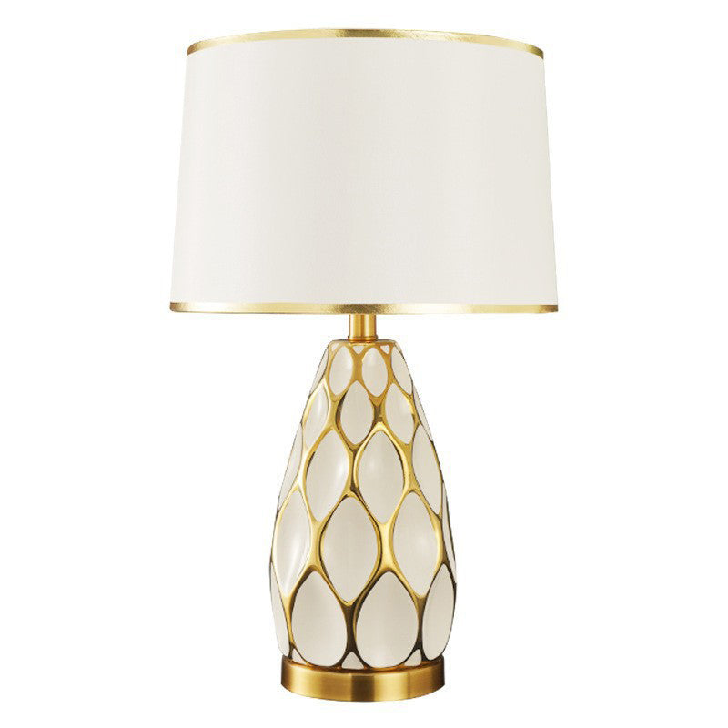 Lampe de table moderne en céramique faite à la main avec colonne en tissu 1 lumière pour salon 