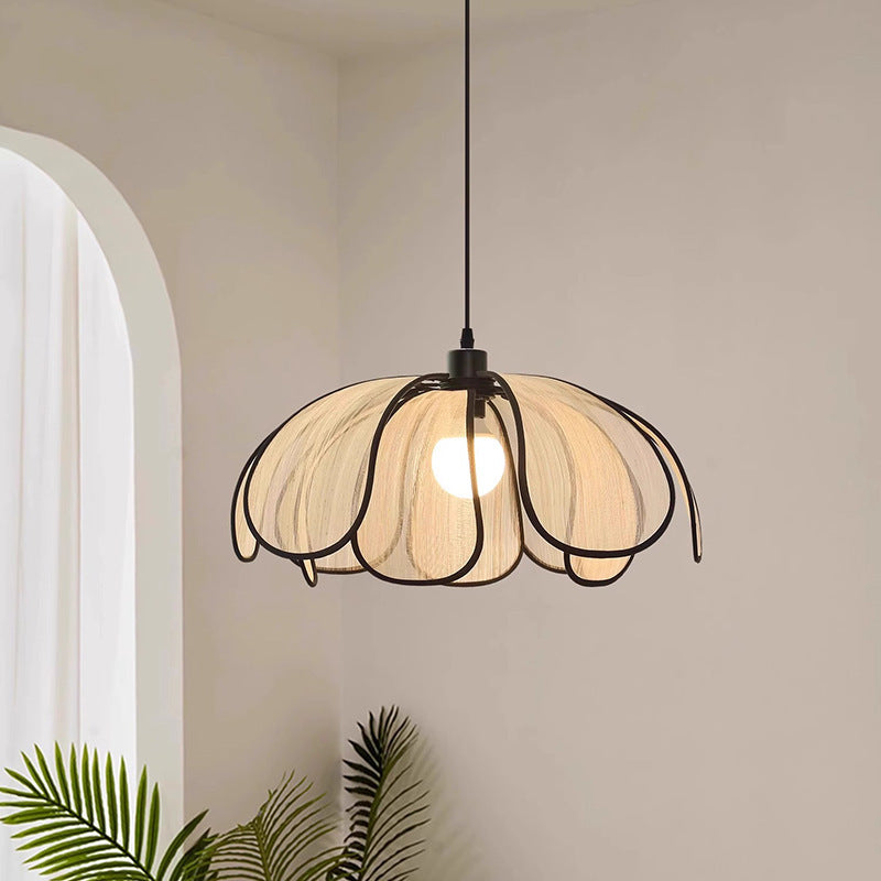 Suspension lumineuse à 1 lumière en fibre végétale avec pétales nordiques contemporains en fer pour salle à manger 