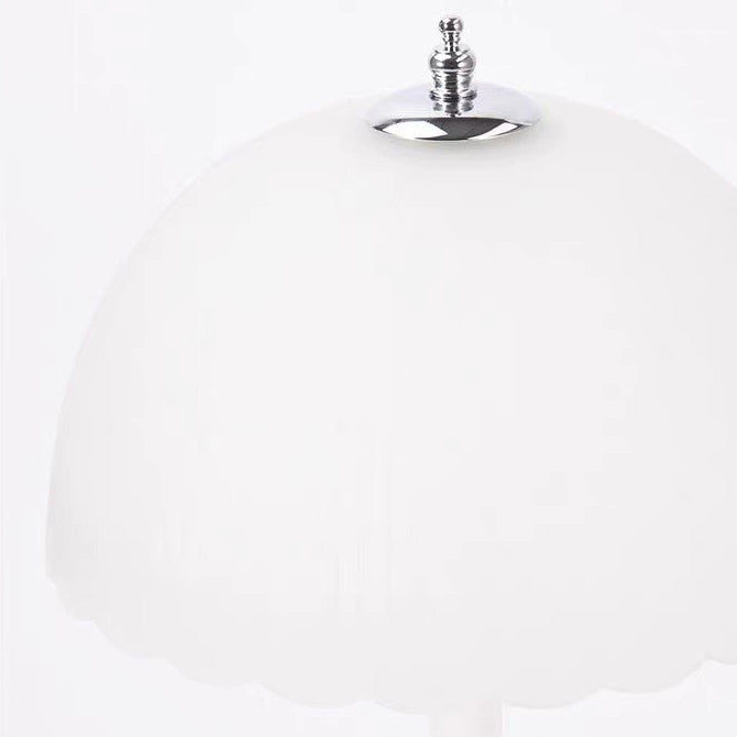 Lampe de table contemporaine en forme de dôme nordique avec un abat-jour en verre dépoli et un éclairage à 1 ampoule pour chambre à coucher 